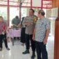 Foto : Polsubsektor Jelimpo Polsek Ngabang melaksanakan Pengamanan di beberapa gereja di setiap minggunya