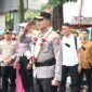 Foto : Prosesi pelepasan Kapolda lama Irjen Pol Suyudi Ario Seto, melalui Upacara Pedang Pora bertempat di Lapangan Apel Polda Banten