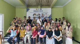 Foto : KKM 01 Desa Kartasana meluncurkan produk pangan lokal berupa stik pepaya 