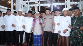 Foto : Kegiatan Istighosah dan doa bersama dalam rangka menjaga kedamaian dan persatuan bangsa
