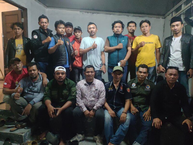 Foto : pertemuan silaturahmi antara DPC Persatuan Wartawan Duta Pena Indonesia (PWDPI) Bogor, PT Rajawali Cakra Buana, dan LPK AKI Anom Bogor Raya yang bertempat di perumahan Puri Araya Tahap 2 Blok KA No. 09