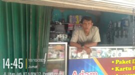 Foto : Konter pulsa yang berlokasi di Jalan Utan Jati, RT.06 RW.12, Kelurahan Pegadungan, Kecamatan Kalideres, Jakarta Barat